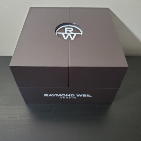 Watch Man Raymond Weil Tradition 5576-ST-00307 Leather/Black - Picture 5 of 7